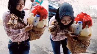 Viral Penjual Jamu Cantik Berhijab, Warganet: Jamunya Pahit Jadi Manis Nih!