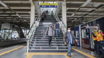 Selama Nataru, Tujuh KA Layani Naik-Turun Penumpang di Stasiun Jatinegara dan Karawang, Daop 1: Urai Kepadatan