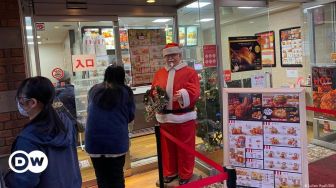 Kenapa Orang Jepang Terobsesi Ayam KFC Saat Natal?