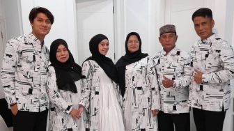 Kompak Pakai Baju Seragam, Rizky Billar dan Lesti Kejora Siap Menikah