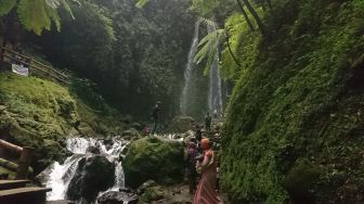5 Wisata Tawangmangu: Air Terjun Jumog Hingga Cemoro Kandang
