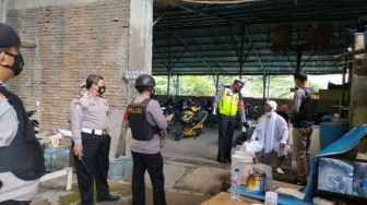 Bawa Golok Dibungkus Kain Putih, Pria Ngaku Ustadz Diciduk Polsek Balaraja