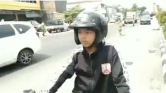 Ditilang Gegara Masker, Penampakan Sepeda Motor Bocah Ini Bikin Ngakak