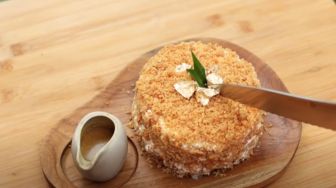 Resep Klepon Cake untuk Hidangan Akhir Tahun, Lembut dan Maknyus Enaknya