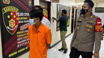 Pembeli Rokok di Cipondoh Tangerang Dicelurit Akibat Kurang Duit