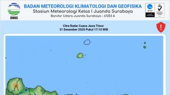 BMKG: Sejumlah Wilayah Jatim Berpotensi Hujan Lebat Pada Malam Tahun Baru