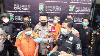 Polisi Gerebek Ratusan Miras Buat Mabuk-mabukan di Malam Tahun Baru