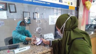 Mulai Besok KAI Daop 8 Tutup Semua Loket Tiket, Cuma Layanan Pesanan Via Online