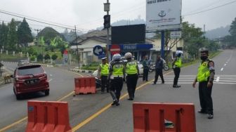 Jelang Pergantian Tahun Polisi Sekat 11 Titik Menuju Jakarta, Cegah Konvoi