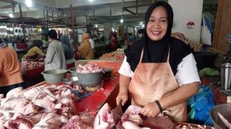 Harga Daging Ayam di Kalbar Turun Pada Maret, Picu Deflasi di Sejumlah Kota