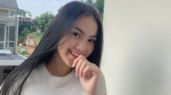Jeff Smith Hadiri Ultah Ibu Aisyah Aqilah, Ada Hubungan Apa nih?