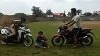 Viral Video Anak Kecil Di-Bully, Diancam Kalau Tak Mau Rekam Kakaknya Mandi