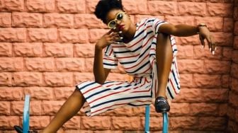 Salah Kostum atau Jenius? 10 Tren Fashion Paling 'Aneh' yang Justru Viral