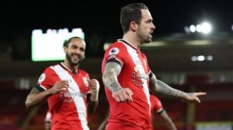 Danny Ings Positif COVID-19 Usai Hadapi Liverpool