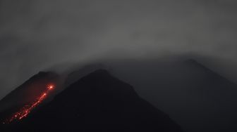 Guguran Lava Merapi Meluncur 12 Kali dalam 30 Jam Terakhir, Jarak Terjauh 1,5 Kilometer