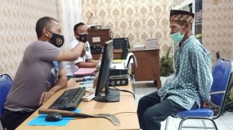 Dipicu Persoalan Salah Taruh Kotoran, Kakek di Jember Bacok Tetangganya