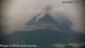 Aktivitas Meningkat, Merapi Hembuskan Awan Panas Guguran