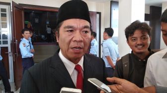 Profil Al Muktabar Resmi Jadi Penjabat Gubernur Banten, Pernah Berselisih dengan Wahidin Halim