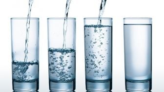 Adakah Perbedaan Antara Air Minum Biasa dengan Air Oksigen? Ini Faktanya!