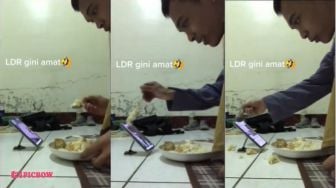 Pacaran LDR, Viral Pria Suapi Kekasih Lewat VC, Warganet Salfok Gegara Ini