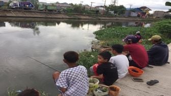 Memancing Jadi Hobi Baru Warga Makassar, Supaya Tidak Stres Akibat Pandemi