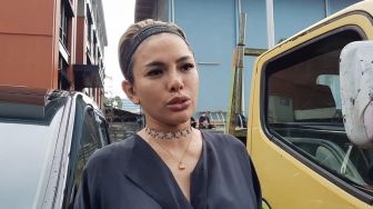 Nikita Mirzani Girang Kasus Penggelapan Pakaian Dalam Disetop Polisi