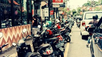 Parkir Vertikal Sepeda Motor Diterapkan di Balai Kota Yogyakarta, Satpol PP Latihan