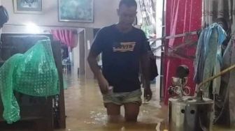 Curah Hujan Tinggi Timbulkan Banjir Hingga 1 Meter di Jondul Rawang Padang