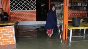 Hujan Deras, Ratusan Rumah di Perumahan Sidomulyo Terendam