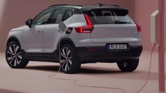 Volvo Cars Tingkatkan Daya Jangkau  Volvo C40 dan XC40 Recharge, Mulai 2030 Produksi Mobil Listrik Murni