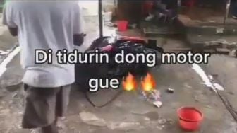 Viral Cara Cuci Motor Ekstrem, Hasilnya Bikin Tercengang