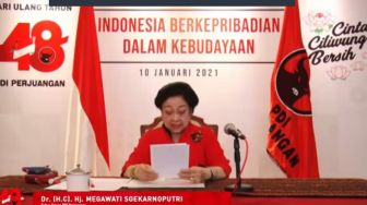 Isak Tangis Megawati Pecah saat Pidato di Hadapan Kader PDIP