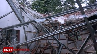 Curah Hujan Tinggi Akibatkan Sekolah Ambruk Lagi di Ciamis