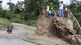 Dua Jembatan di Simalungun Putus Total Akibat Hujan Deras