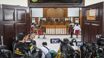 Suasana sidang praperadilan penetapan tersangka Muhammad Rizieq Shihab di Pengadilan Negeri Jakarta Selatan, Selasa (12/1/2021). [ANTARA FOTO/Galih Pradipta]