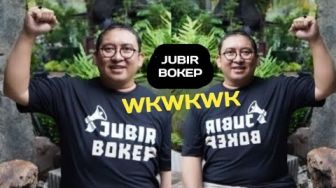 Fadli Zon Pakia Baju Jubir Bokep, Benarkah?