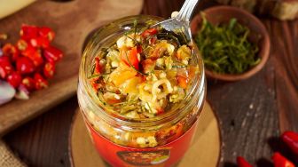 Ranking 7 Sambal Indomaret: Dari Pedas Sopan Sampai Bikin Nangis