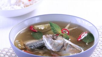 Best Rainy-Day Recipe: Mackerel Soup