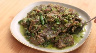 Resep Daging Cabai Hijau, Cocok Buat Makan Siang Penikmat Pedas