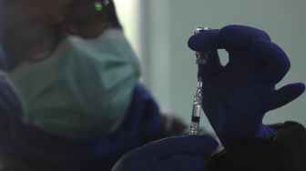 Vaksinasi Nakes di Jateng Sudah 13,2 Persen, 825 Orang Gagal Disuntik