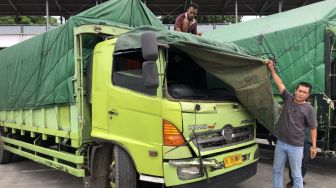 Dampak Gelombang Tinggi, KMP Kumala Alami Kecelakaan di Pelabuhan Merak