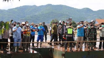 Citarum Menuju Jernih, Bank BJB Sebar Benih Ikan