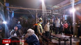 Ini Modus Cafe Nakal Langgar Jam Operasional PPKM di Malang
