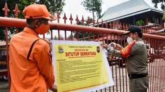 Nekat Langgar Ketentuan PPKM, Rumah Makan di Cirebon Disegel