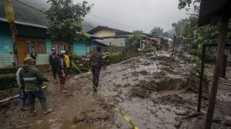Butuh Air Bersih, Korban Banjir Bandang Puncak Bogor: Perhatikan Kami