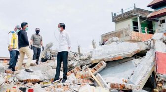 Respons Istana Saat Korban Gempa Disuruh Pindah Karena Jokowi Datang