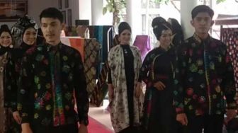 Pesisir Selatan Luncurkan Batik Motif Covid-19