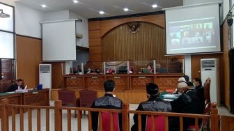 Sebut Jaksa Lakukan Kekeliruan, Kubu Gus Nur Komplain ke Majelis Hakim