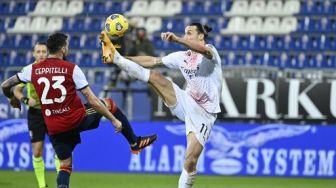 Video Umpan Kungfu ala Ibrahimovic saat Bawa AC Milan Kalahkan Cagliari