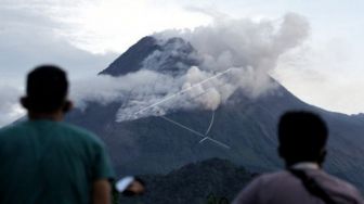 Awan Panas Meluncur Lagi Delapan Kali Sejauh 1.500 Meter dari Gunung Merapi